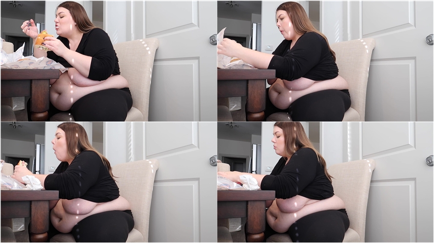 Chloe BBW - Chloe chowing down